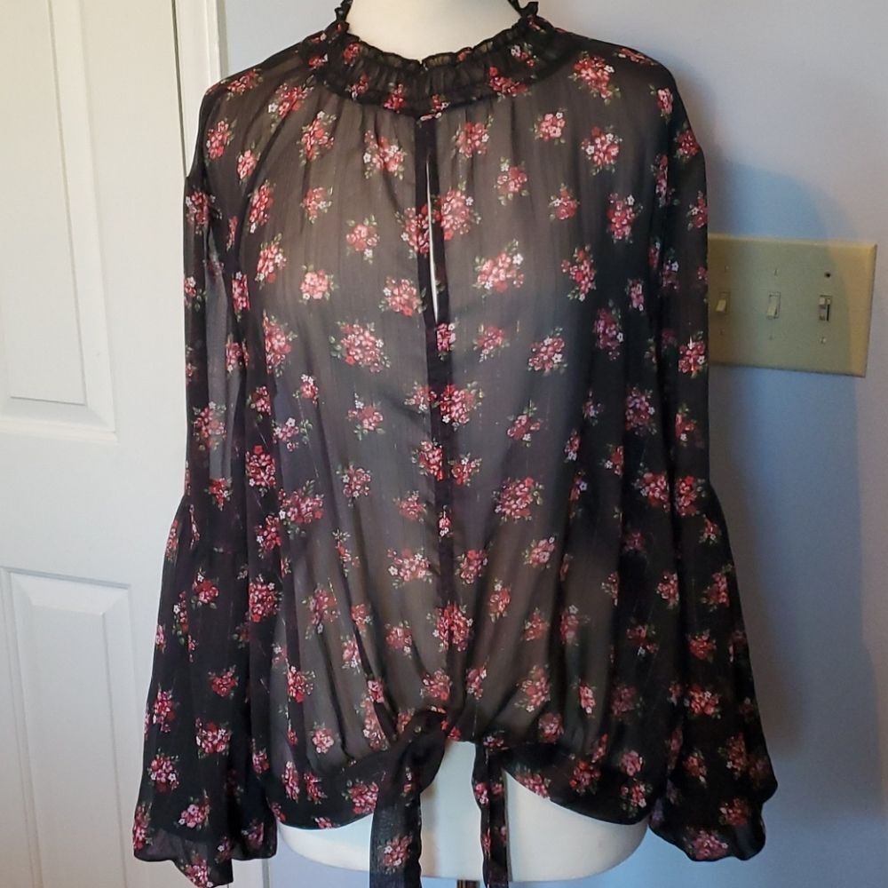 SHEER Floral Top